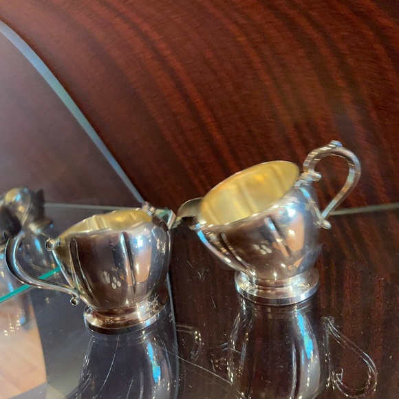 Vintage Arts Co Sugar Bowl 3" High & Creamer Silver-plated Armor SIlver Set of 2 - Picture 5 of 13